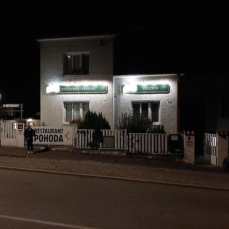 Penzion Pohoda Beroun Beroun  Zewnętrze zdjęcie
